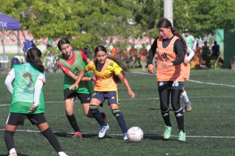 Gran respuesta en Mazatlán a visorías de Academia Femenil FIFA-FMF