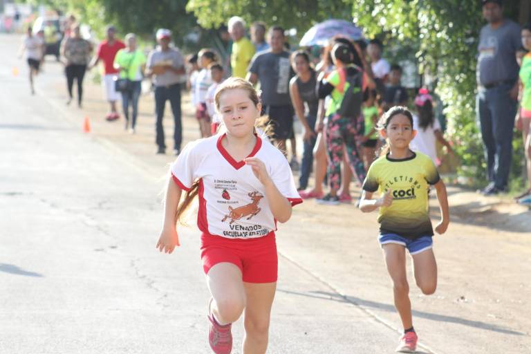 Atletas mazatlecos cerrarán el año con carrera en Santa Teresa