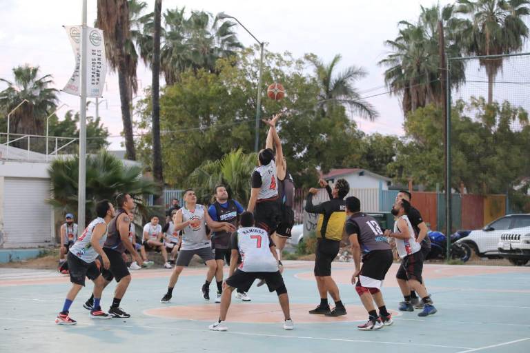 Los Plebes Basketball debutan con éxito en Copa Semana Santa