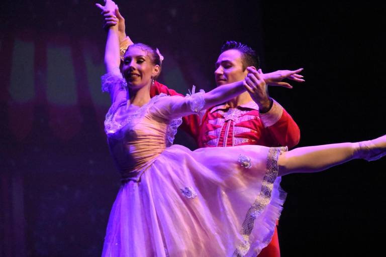 Brilla la magia de ‘El Cascanueces’ en Culiacán con el Bulgarian Ballet Varna