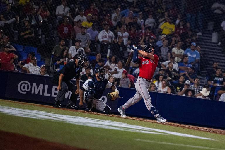 Medias Rojas de Boston vence por paliza a Sultanes en duelo de pretemporada en Monterrey