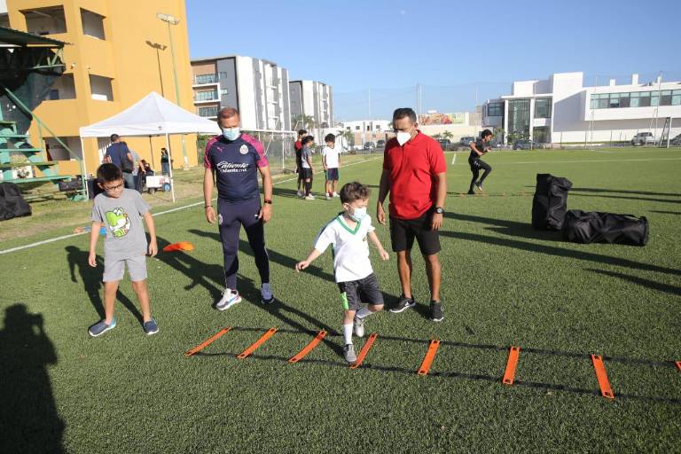 Escuela Chivas nace en Colegio Andes Mazatlán