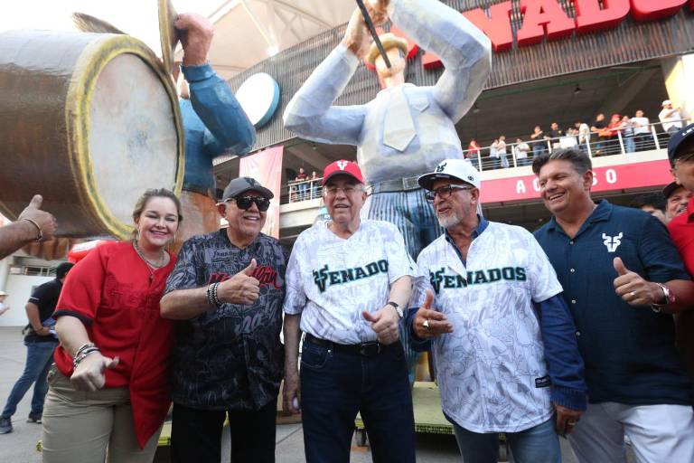 Arriban Rocha Moya y ‘El Químico’ juntos al estadio de Mazatlán; no es un mensaje político, señala Gobernador