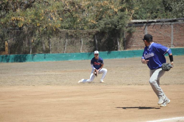 Este sábado se conocerá a los monarcas absolutos del beisbol Burócrata