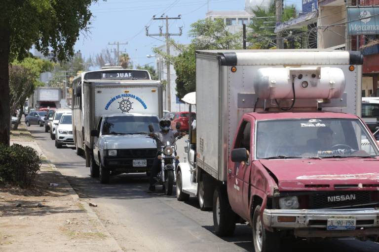 La Gabriel Leyva, en Mazatlán, se ‘desquicia’ por el tráfico