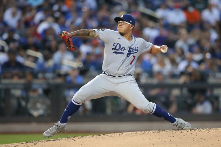 Julio Urías es inhabilitado por Dodgers por golpe en la pantorrilla