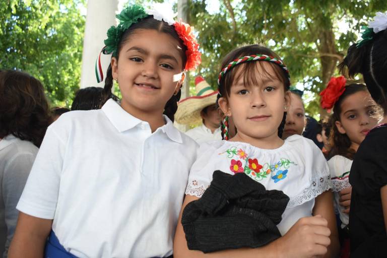 Celebran alumnos del Senda la Revolución Mexicana
