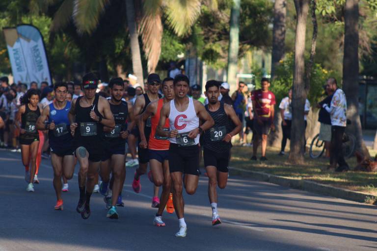 Daniela García y Fernando Martínez ganan la Elite de la Urbanianos Premiere 5K