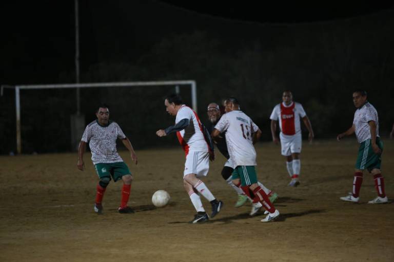 Médica de la Ciudad suma primera victoria en Futbol Golden Máster