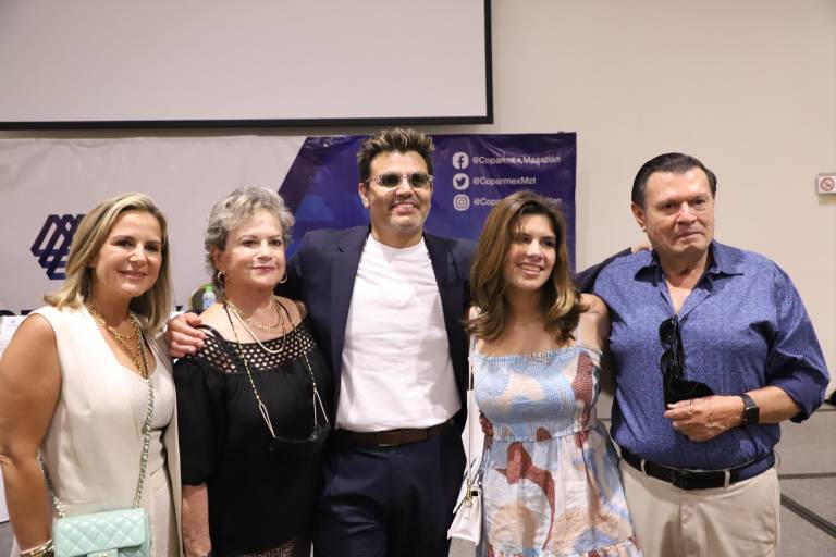 El empresario Amado Guzmán Reynaud expone las carencias de Mazatlán