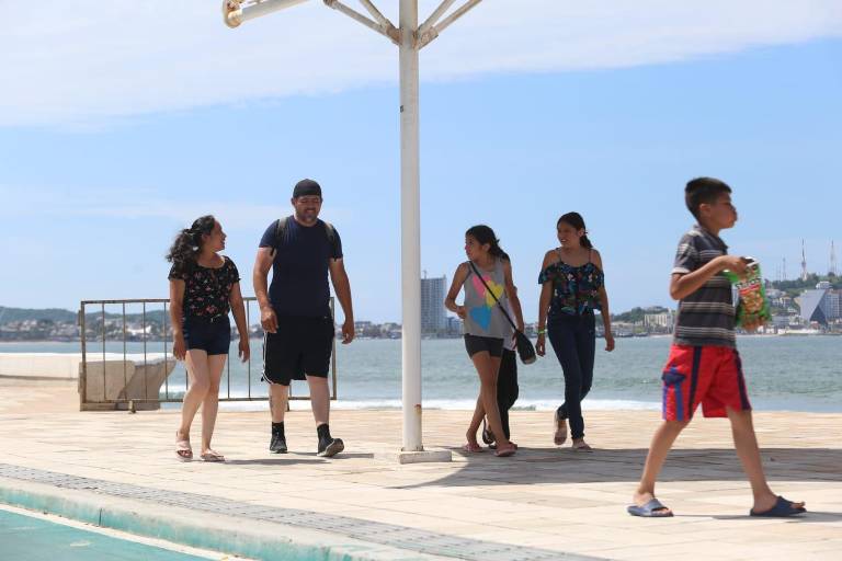 Demanda de turistas a Mazatlán no baja, pese al Covid-19