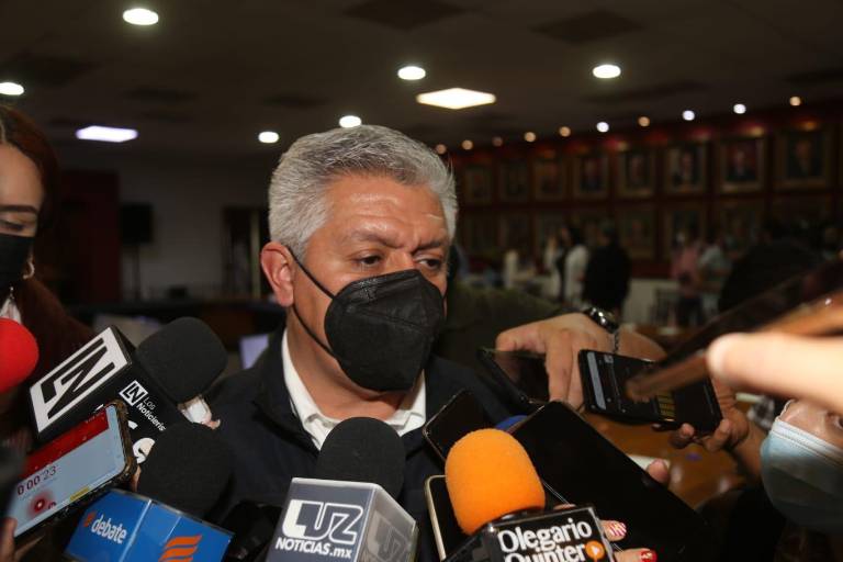 En este Lupe-Reyes, no sólo por portar arma te llevarán a Barandilla en Sinaloa