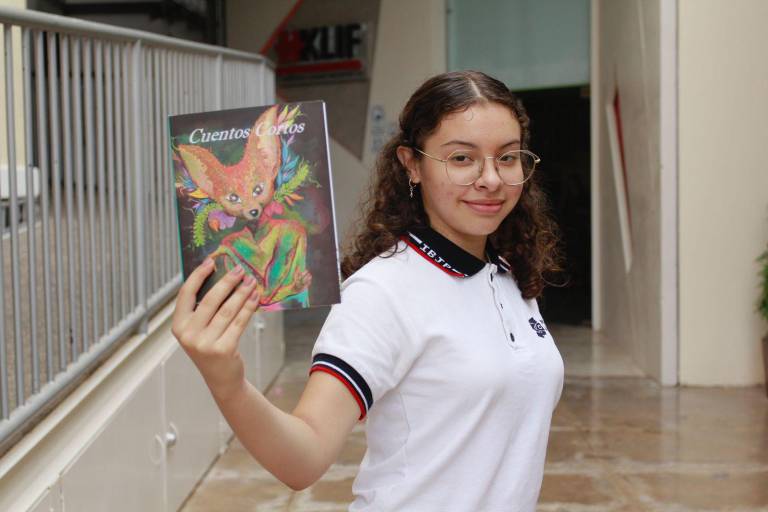 Dedica Andrea Ríos un cuento al ex Presidente de México Guadalupe Victoria