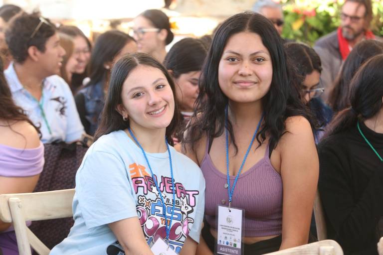 Asisten al Primer Encuentro de Biología ‘Observando Ciencia’