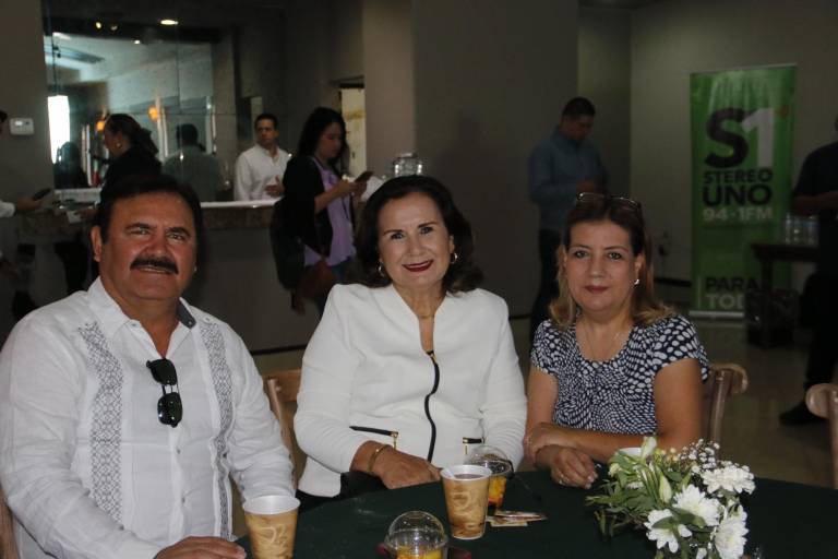 Presenta AMPI Sección Culiacán al nuevo consejo directivo 2024