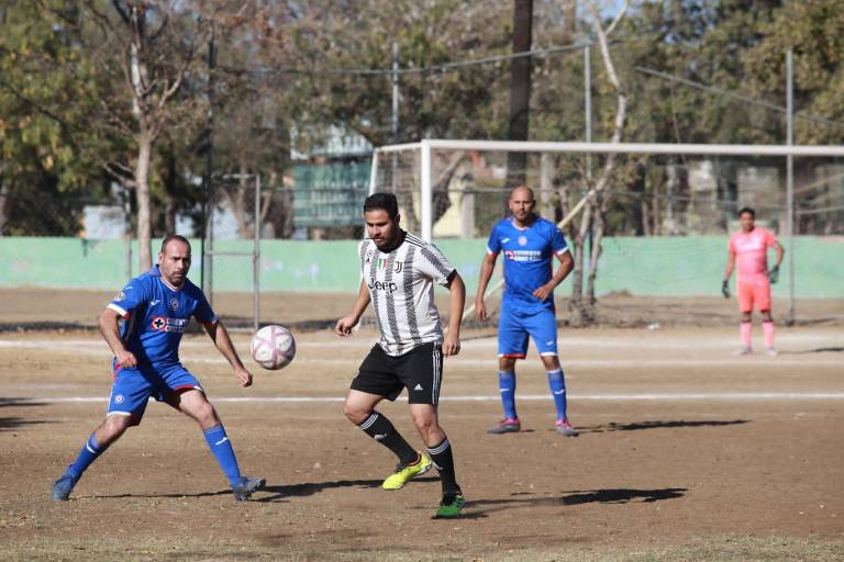 Hospital General mejora posiciones en Futbol Intermédicos