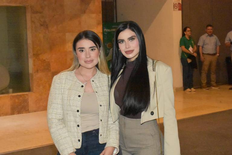 Participan padres de familia y maestros en su tradicional Magna Conferencia