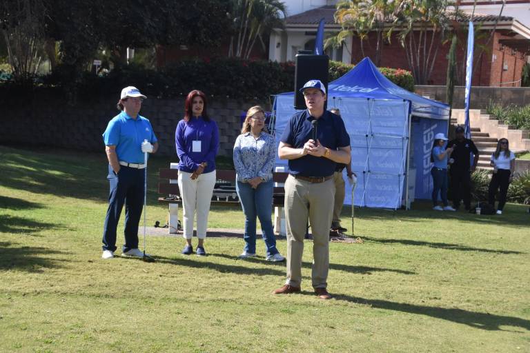 Compiten golfistas por el swing perfecto en primer Exatec Blue Open Golf Tour