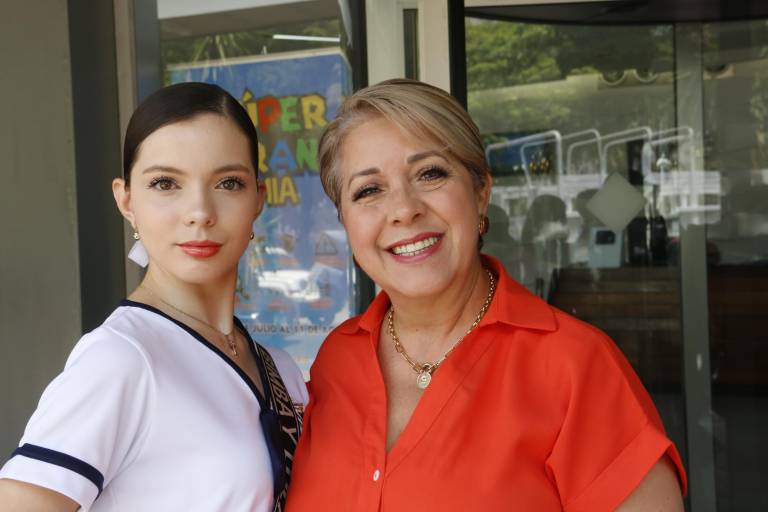 Alumnos del Instituto América dicen adiós a la secundaria