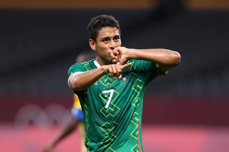 Tres sinaloenses son convocados por el Tri para la eliminatoria mundialista