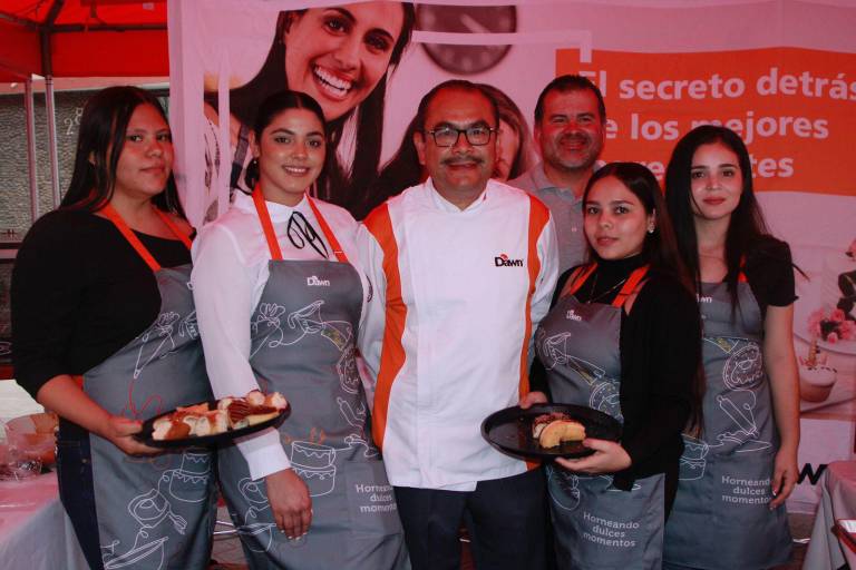 Disfrutan culiacanenses el pan en todas sus variedades
