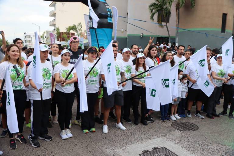 Se pintan de verde en la séptima edición de la carrera de Cobaes