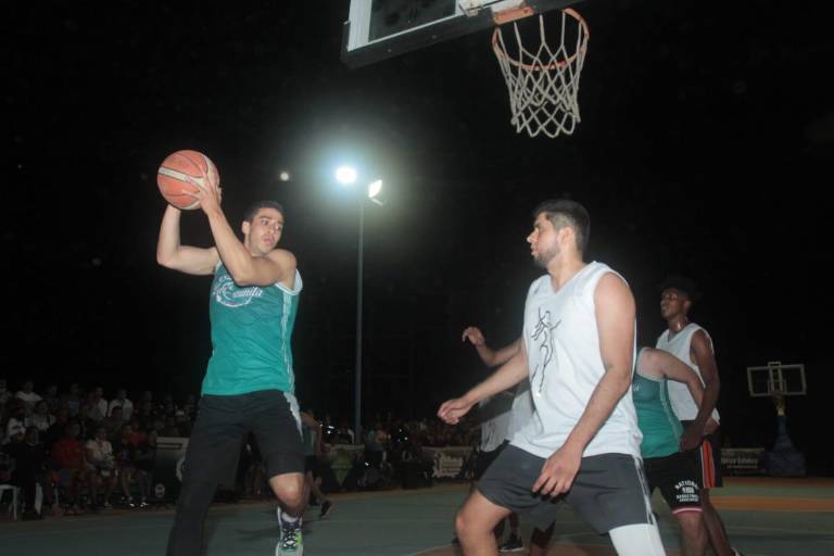 Alistan torneo de baloncesto de fines de semana en la cancha La Marina, de Mazatlán