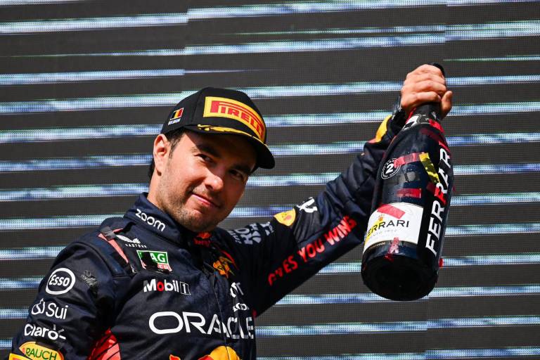 Checo espera no abandonar el podio de aquí al final de la temporada