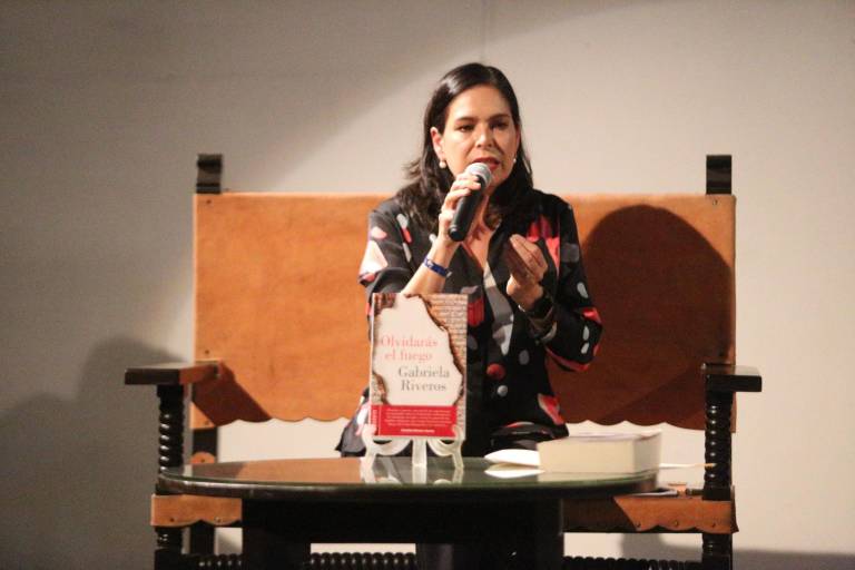 Gabriela Riveros presenta el libro ‘Olvidarás el fuego’, en el Museo de Arte