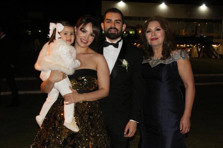 Karla y Roberto acuden a su máxima cita de amor