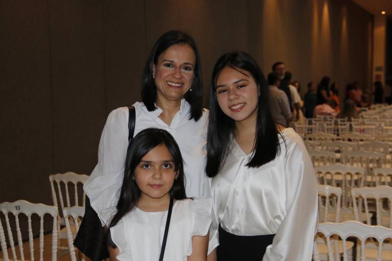 Despide La Escuela Activa Integral una generación más de sus aulas