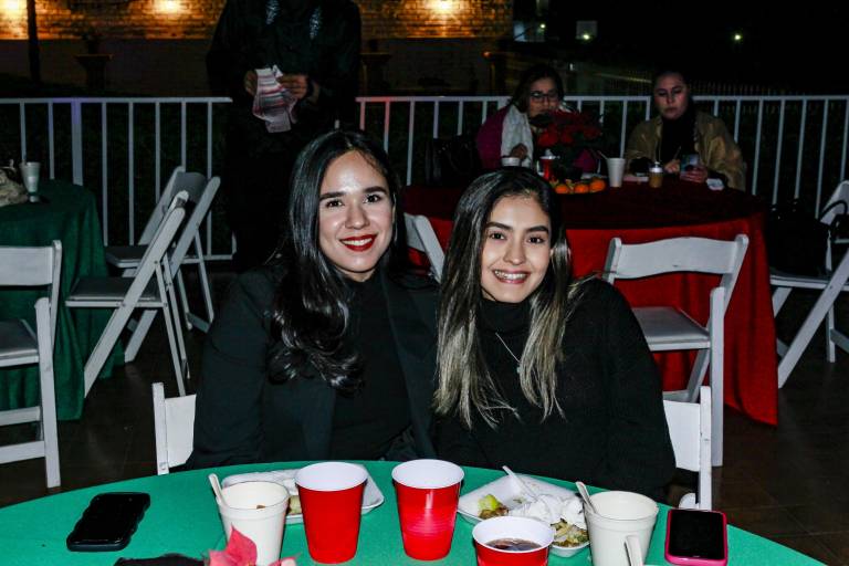 Con piñatas, rifas y música realiza su posada el Instituto de Neurociencias y Educación de Sinaloa