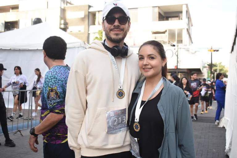 Corren por la paz en Sinaloa en el Maratón Internacional de Culiacán 2025