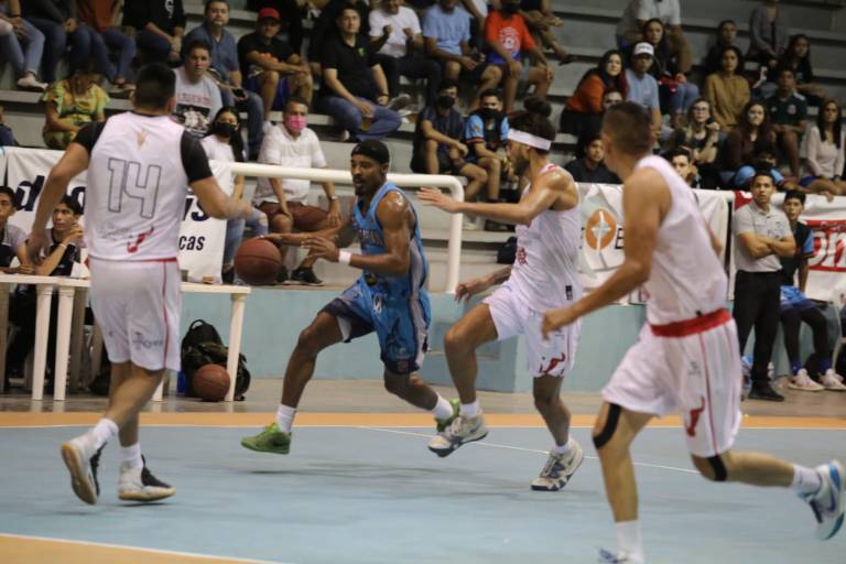 Delfines de Mazatlán vence a Ganaderos de Durango e iguala la final de región