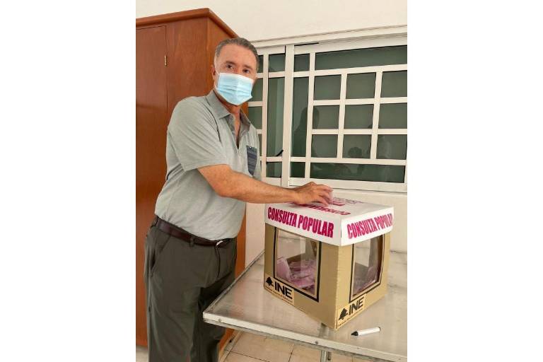 Presume Quirino su voto en la consulta popular; es importante fortalecer la democracia participativa, dice