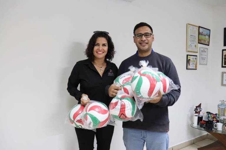 Entrega Imdem material deportivo a los participantes de los Juegos Nacionales Conade