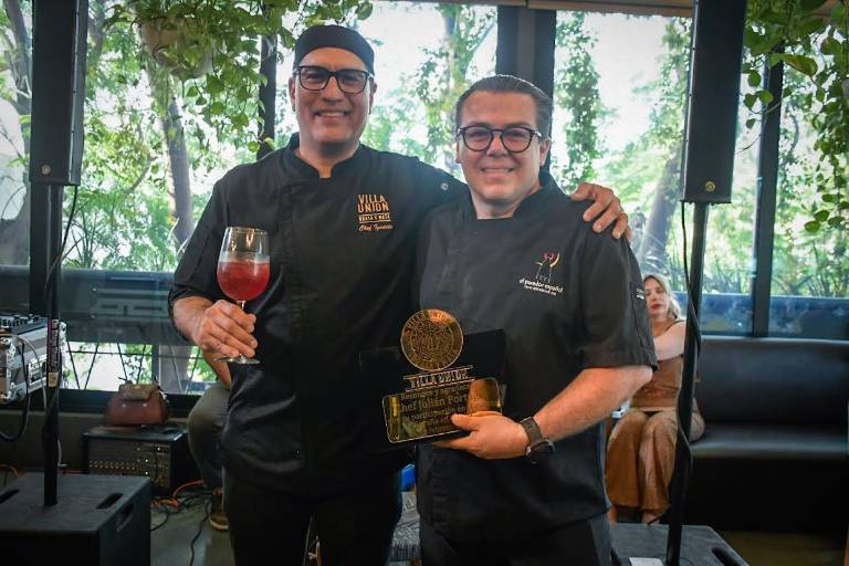 Disfrutan del rico sabor de España en el Villa Unión