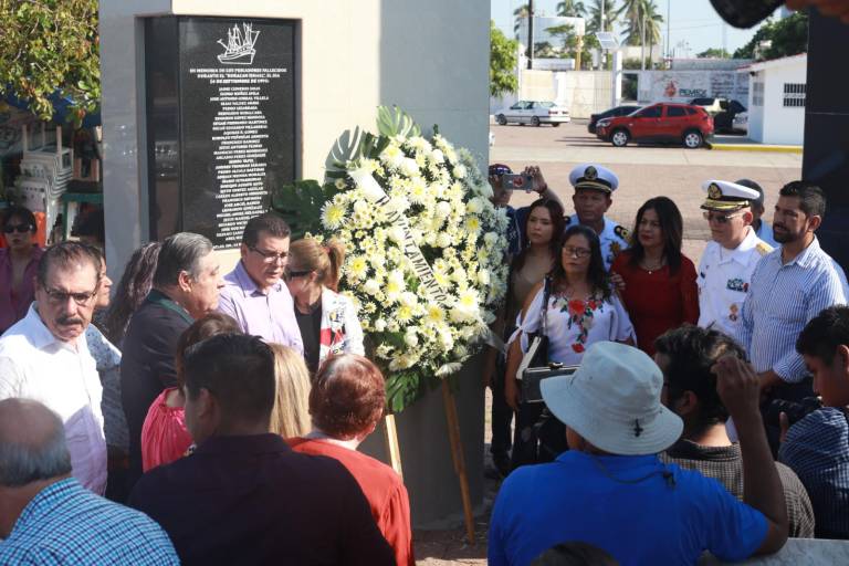 Hacen memoria de los pescadores fallecidos por los huracanes ‘Ismael’ y ‘Newton’