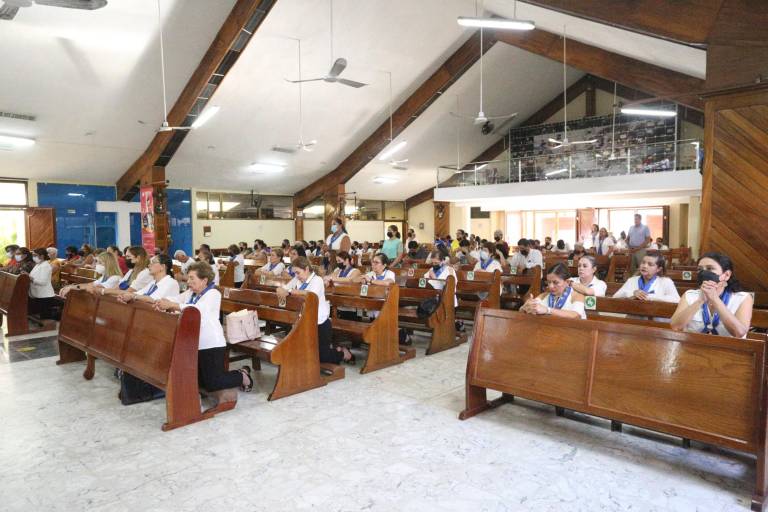 Integrantes de Anspac Mazatlán agradecen a Dios por las bondades recibidas y piden por un buen año escolar