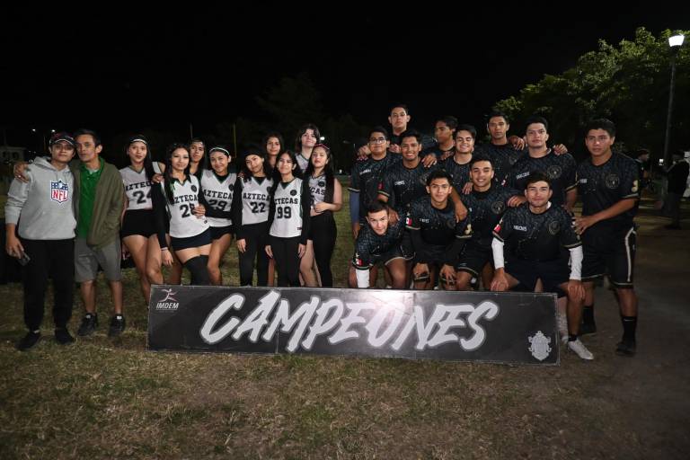 Se imponen Aztecas y Náutica, en el Tochito Flag Maz 2024-2025