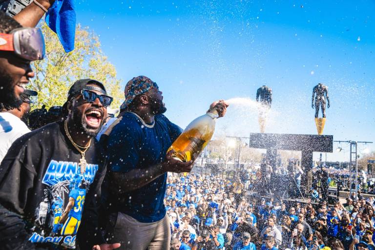 Los Ángeles Rams realizan su desfile de la victoria