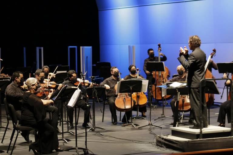 Ofrecen majestuoso concierto