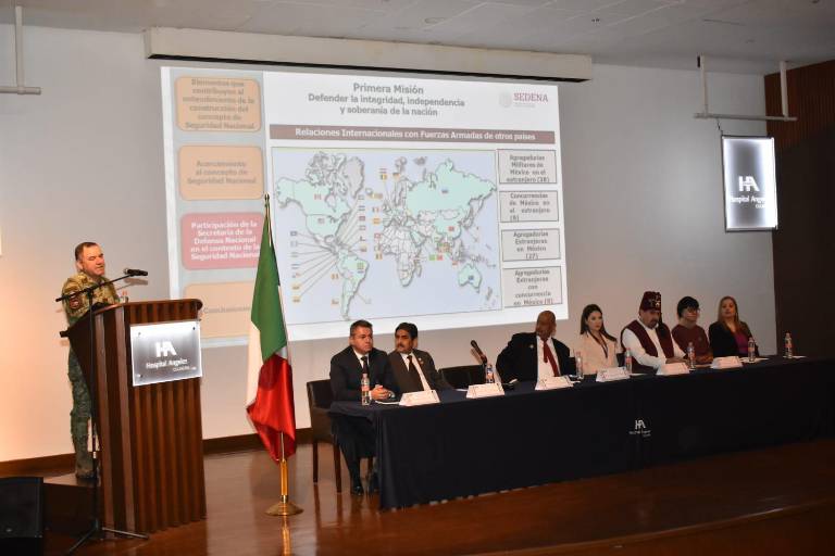 Exponen la importancia de la Seguridad Nacional en Hospital Ángeles