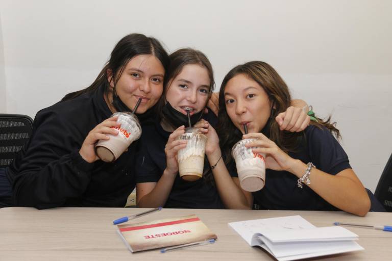 Alumnos del Vía Reggio conocen el periódico Noroeste