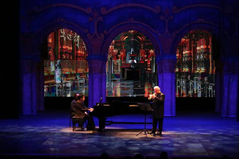 Disfrutan el sonido de las trompetas de Otto Sauter y Armando Cedillo