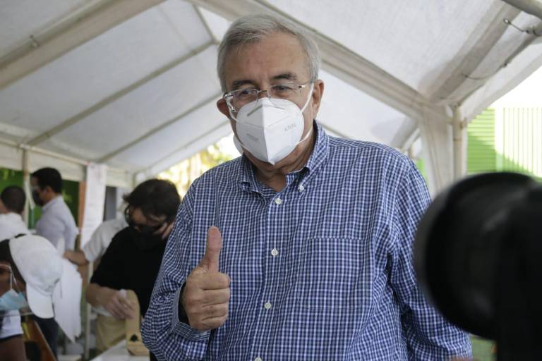 Transición del Gobierno estatal va bien, dice Rocha Moya; afirma que no permitirá ‘aviadores’