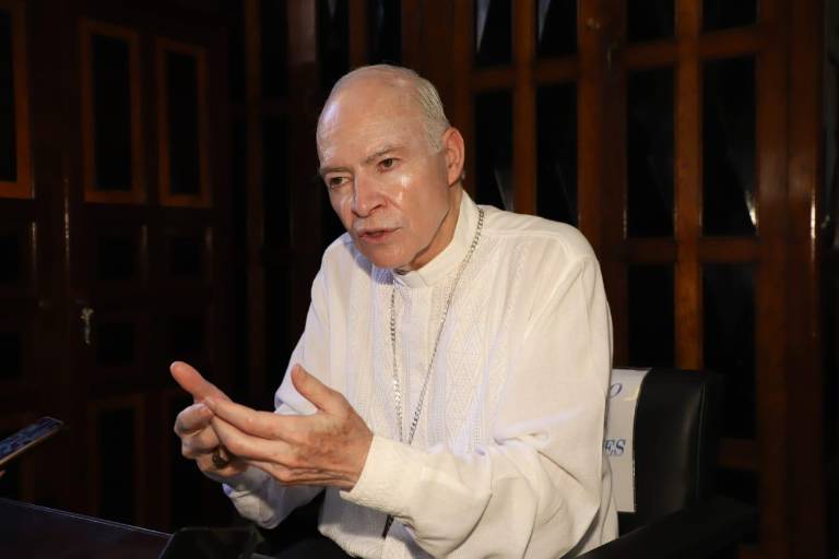 Lamenta Cardenal Aguiar Retes agresión a migrantes por parte de fuerzas ocultas