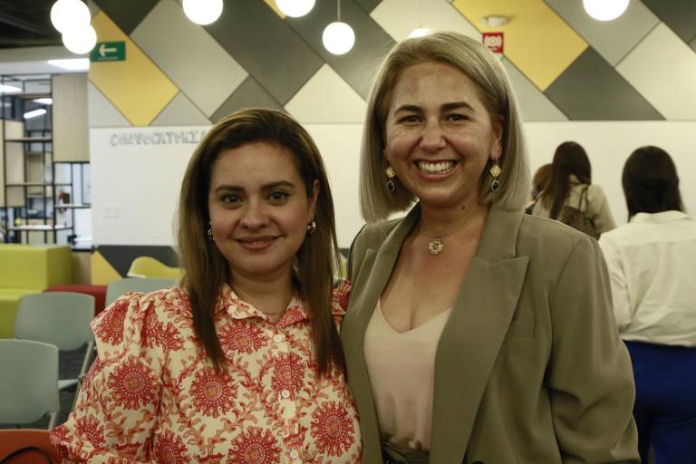 Damas de AMMJE Culiacán tienen diálogo con Javier Gaxiola Coppel