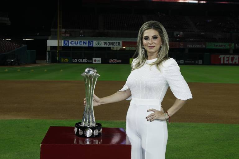 Tomateros de Culiacán reciben sus anillos de campeones de la Liga Mexicana del Pacífico