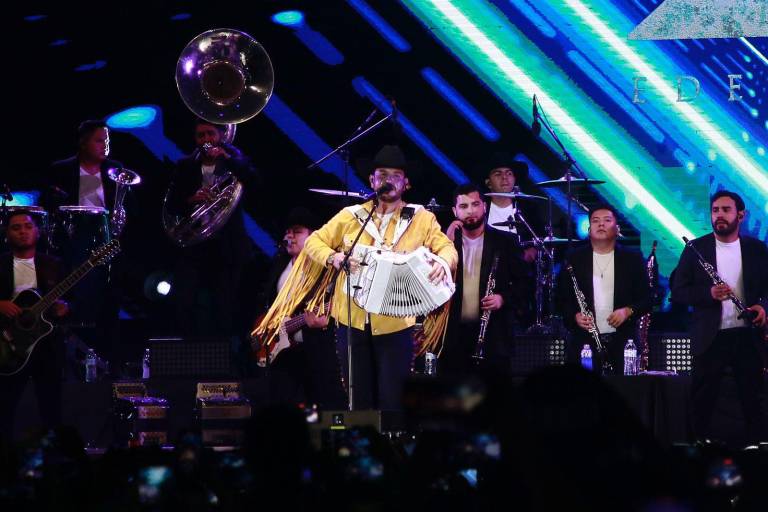 Gritan sinaloenses ¡Viva México! con Edén Muñoz en Culiacán